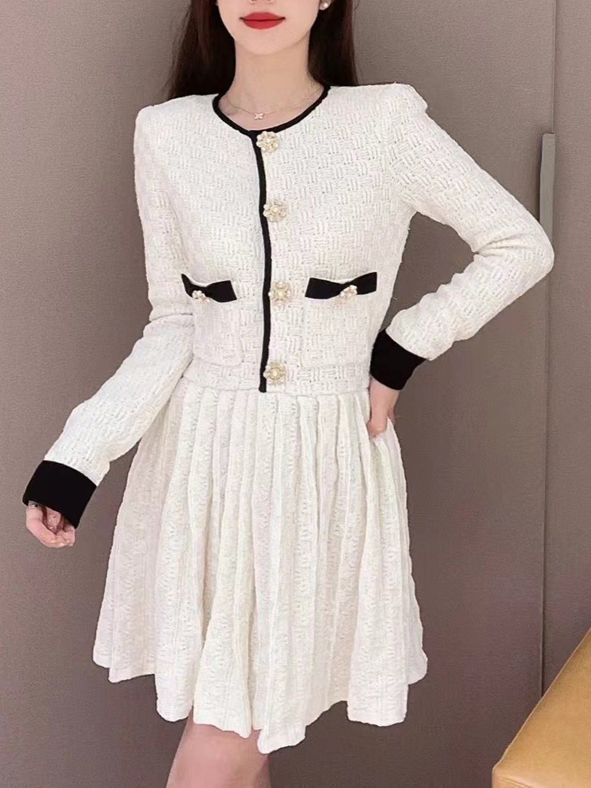 Elegant Ivory White Classic Style Slimming A- Line Dress