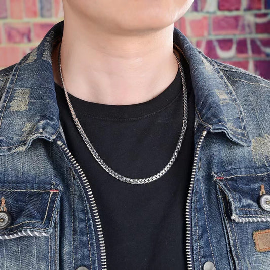 Men's Side Snake Bone Necklace Retro Europe And America