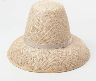 European And American Spring And Summer New Fashion High Top Treasure Grass Big Brim Straw Hat Outdoor Travel Sunscreen Sunshade Beach Straw Hat