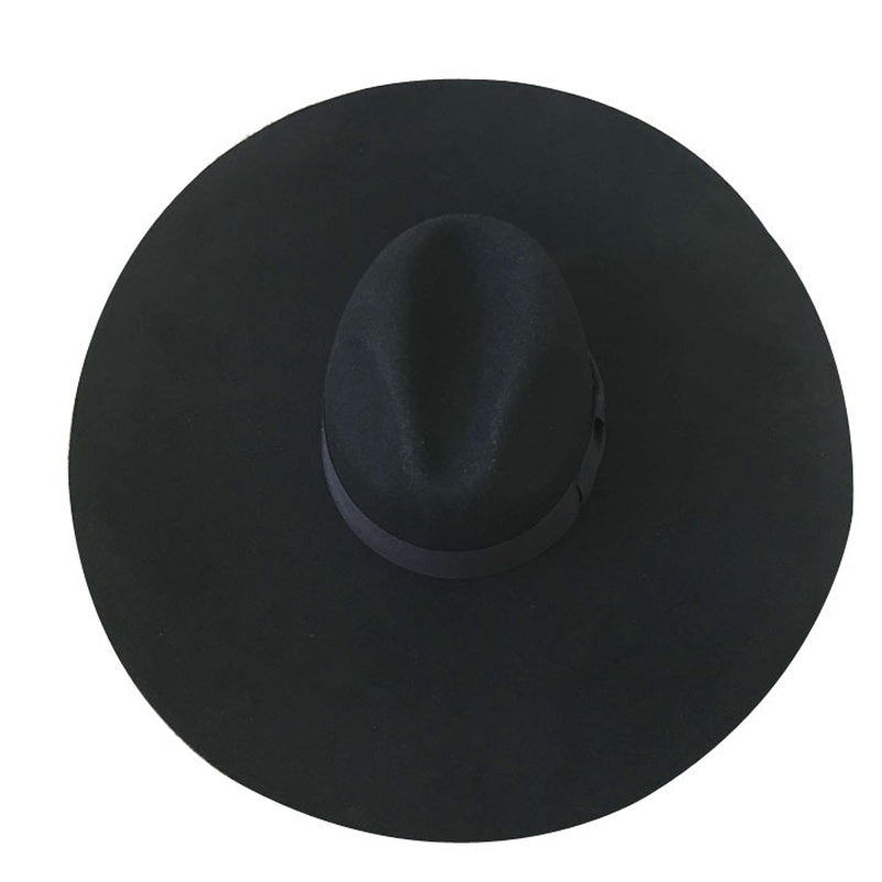 Big brim top hat