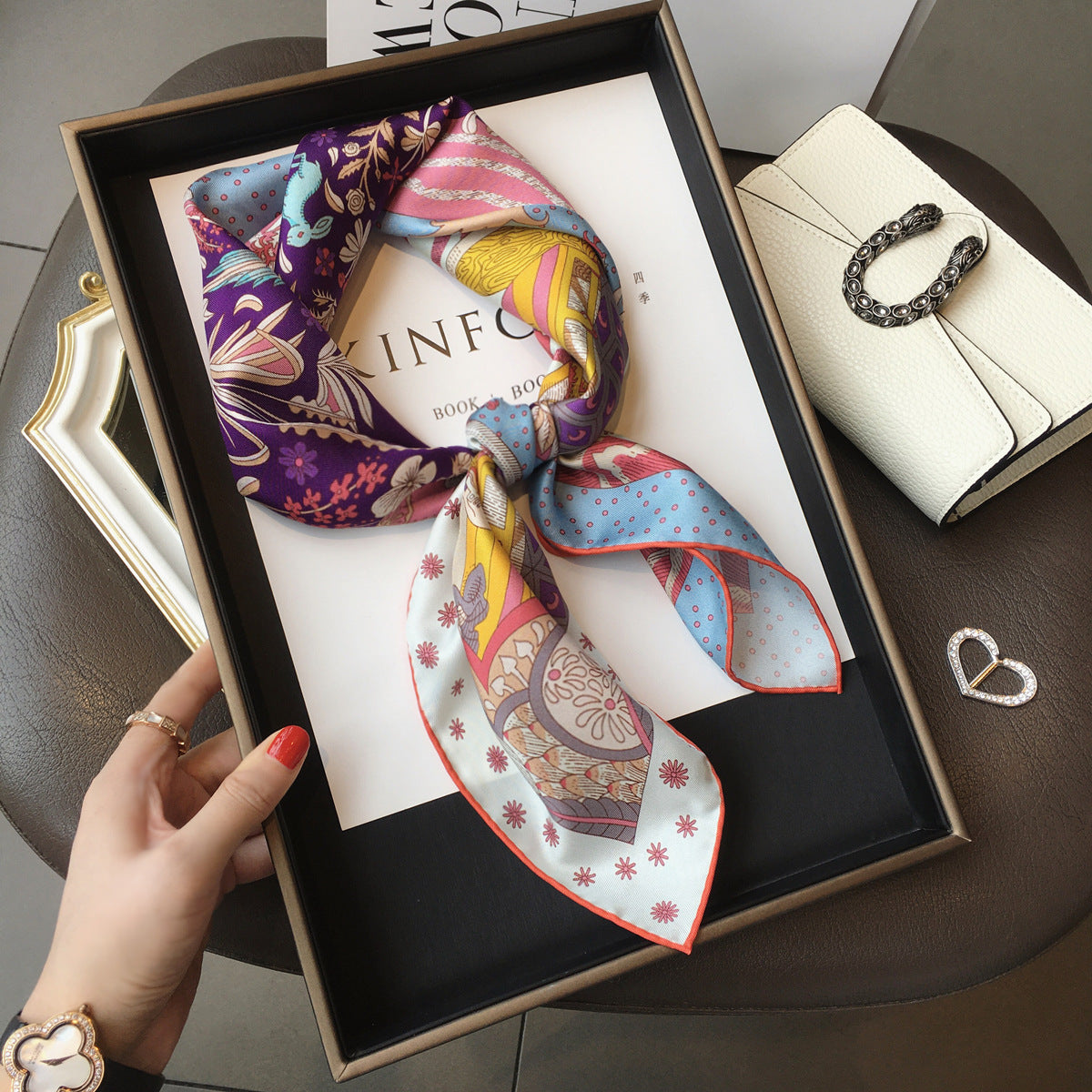 Retro Easy Matching Spring And Summer High-grade Printed Women's Professional Scarf