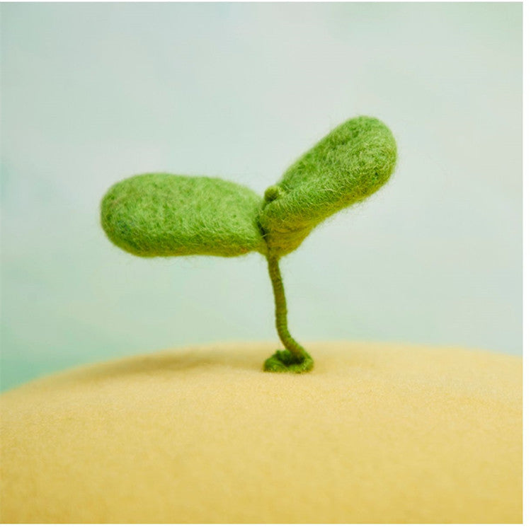 Handmade Wool Felt Cute Growing Green Bud Painter Beret All-match
