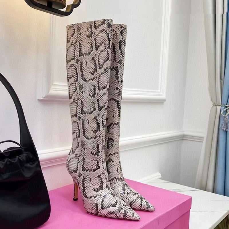 Women's High Boots But Pointy Toe Stiletto Heel